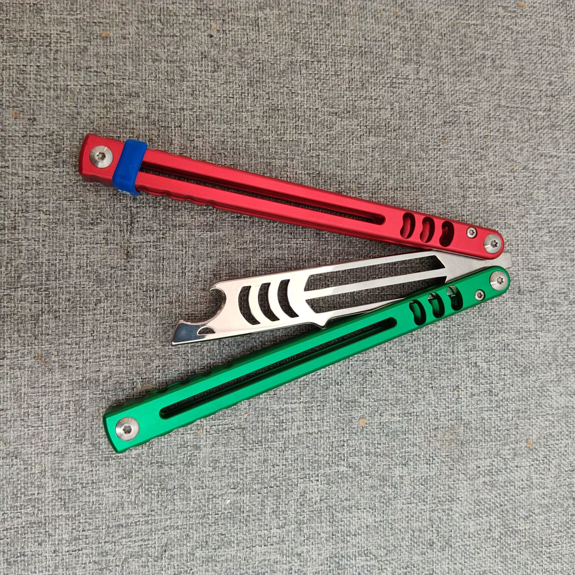 Red / Green DJ-37 aluminum-handle butterfly knife trainer