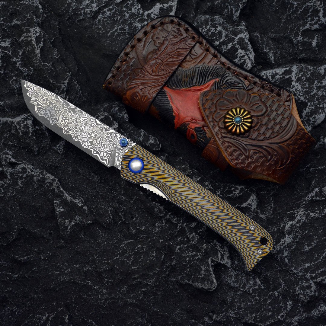 Ruisu VG10 Damascus Folding Knife - product view 2